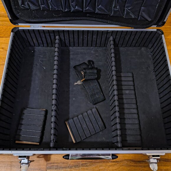 Tool Box - Picture 2 of 11